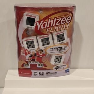 Electronic Yahtzee Flash Game Hasbro, 4 Fast-Action Games & Portable Game Case
